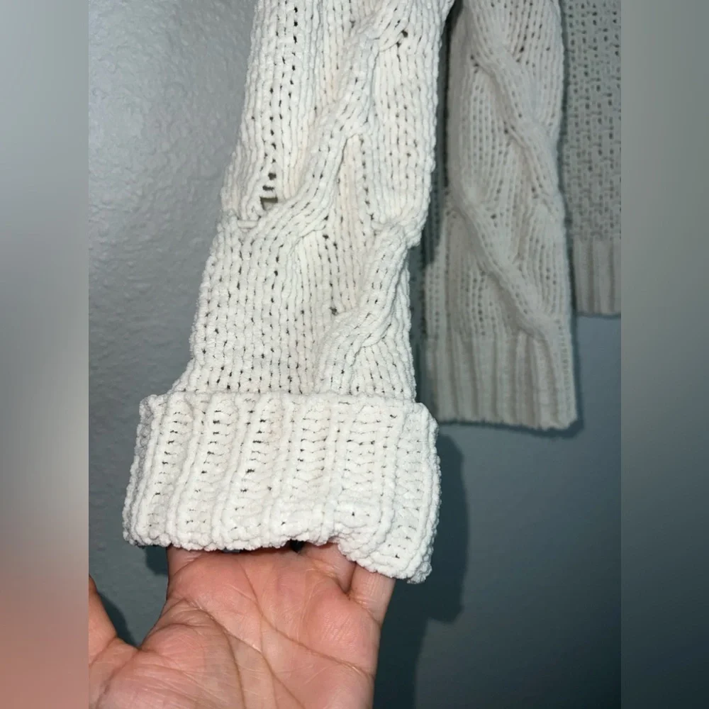 HARPER Heritage cream knitted super soft cardigan sweater Size S.